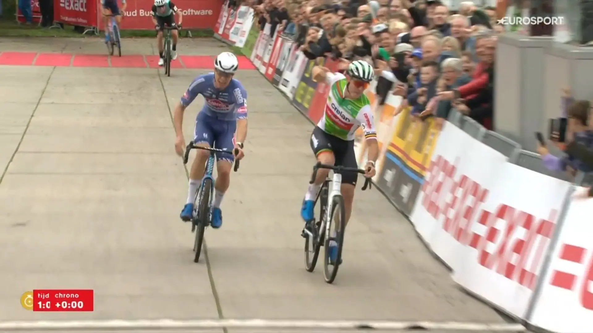 Sweeck wins thrilling cyclo-cross race in Essen, Norbert-Riberolle dominates in the women's race