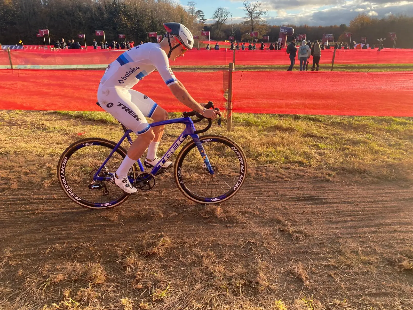 🎥 Thibau Nys "was knocked out" after crash in Dublin, father Sven explains what will happen next