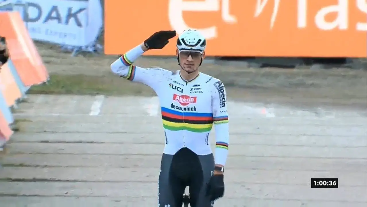 🎥 Tutorial: How to win a World Cup cyclo-cross according to Mathieu van der Poel