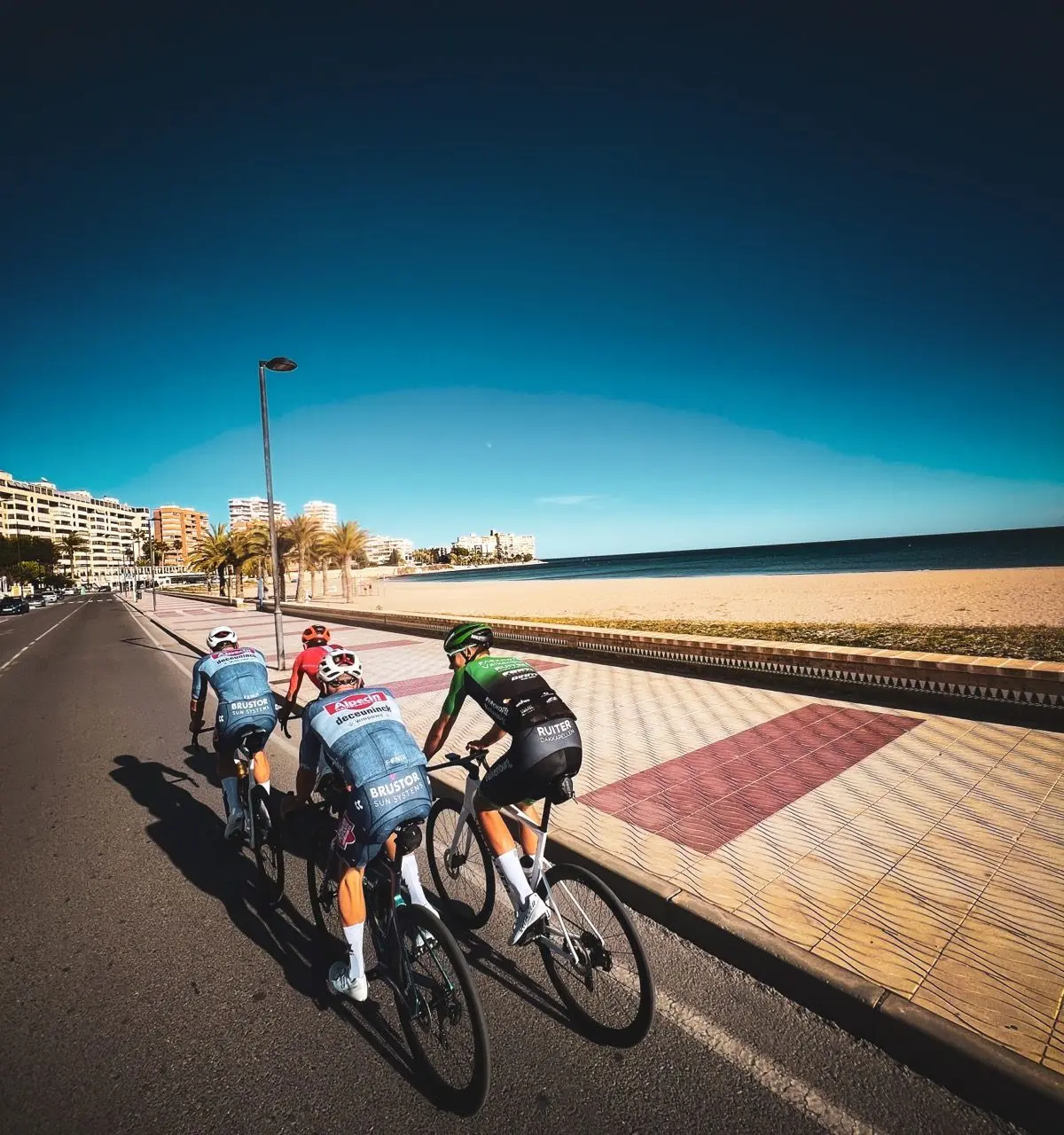 📸 Van der Poel pushes training partners to the limit in Spain with first edition of 'MVDP Classic'