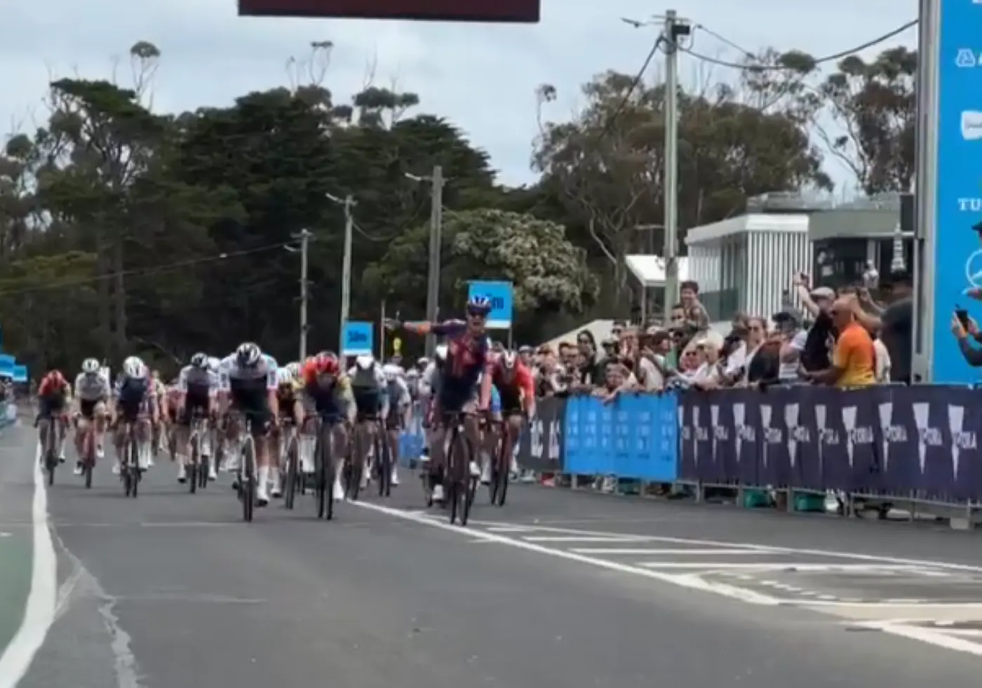 Down Under king Welsford beaten by Lund Andresen in lightning-fast echelon edition of Surf Coast Classic