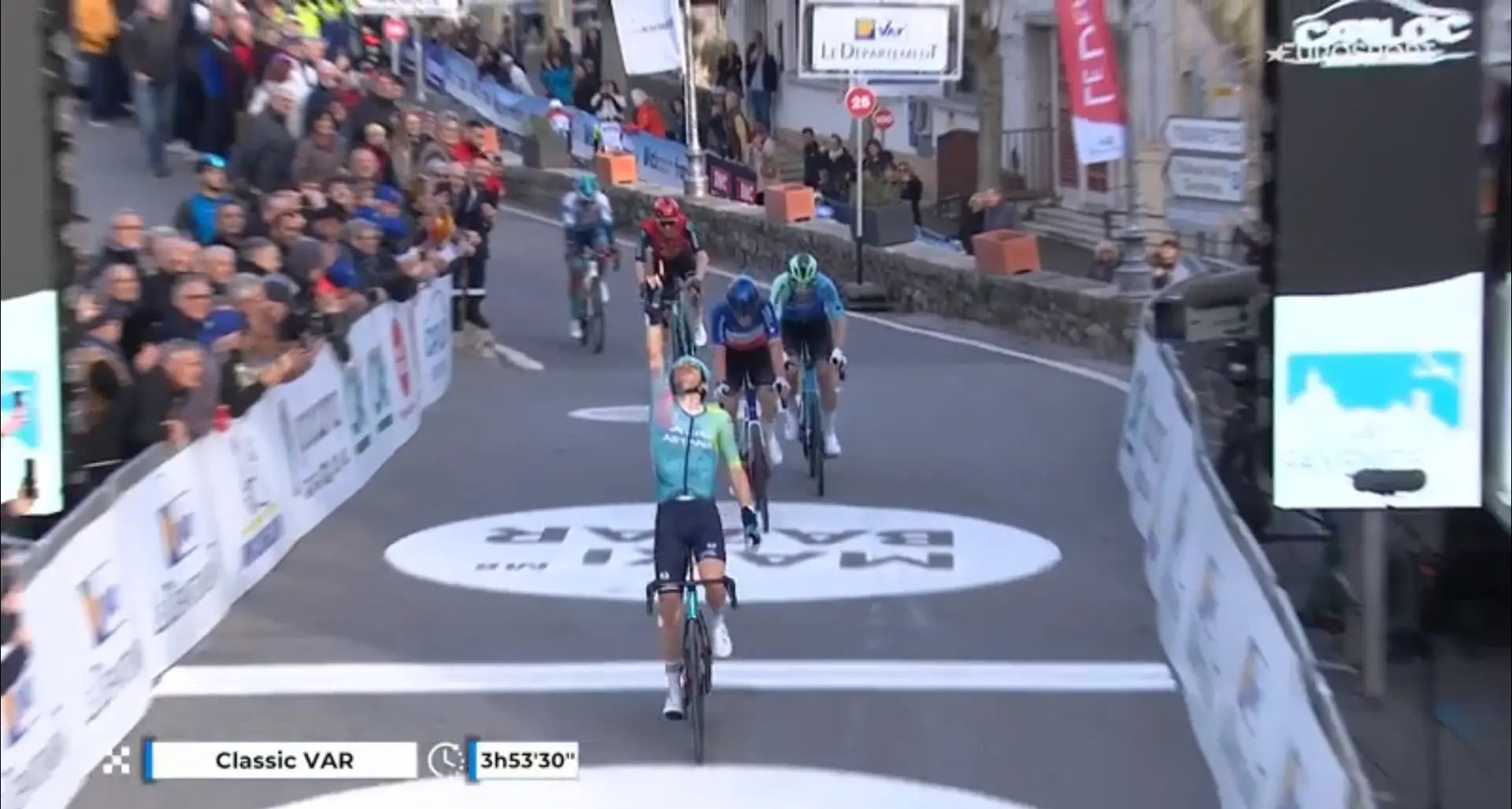 On the steep and narrow final climb, Scaroni is the strongest but also the smartest: Victory in Classic Var