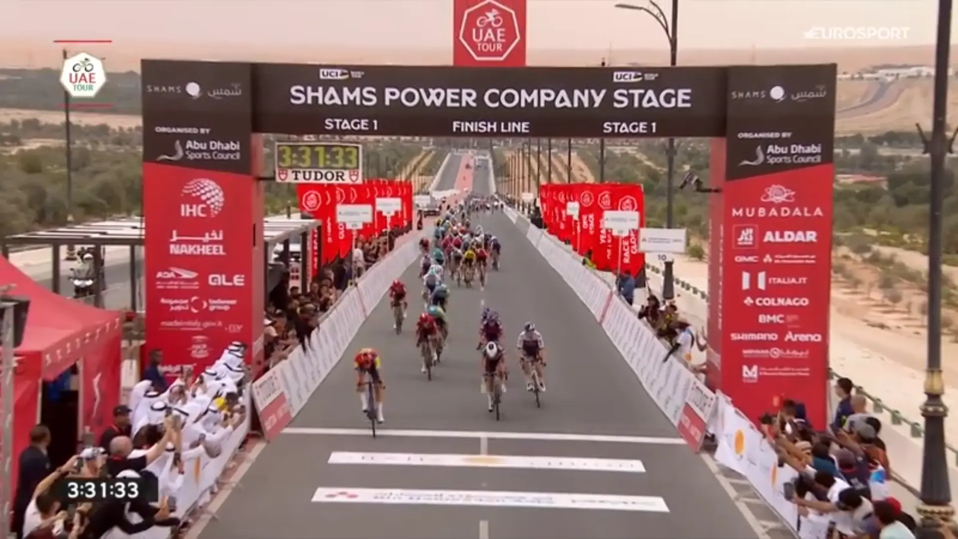 Milan takes advantage of Pogacar's perfect 'lead-out', holding off a later disqualified Philipsen in the first stage of UAE Tour