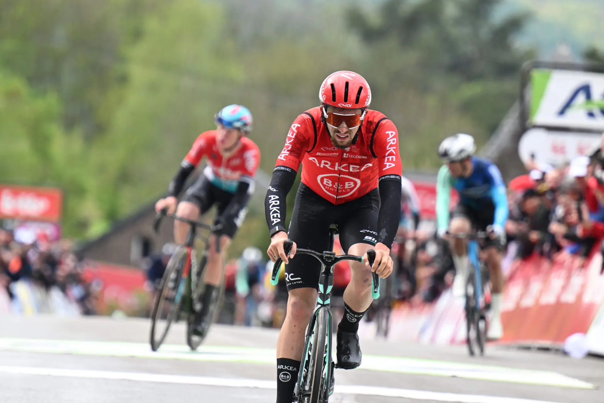 The day after: Kévin Vauquelin wins queen stage in Bessèges and takes leader’s jersey from Arnaud De Lie
