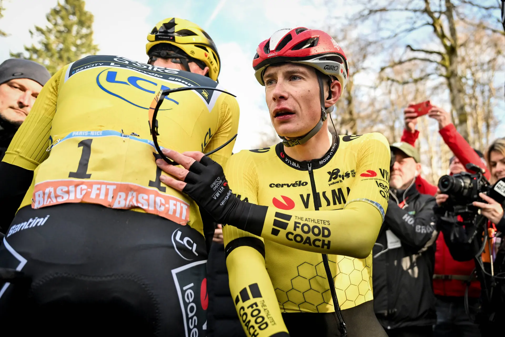 Vingegaard shares injury update, uncertainty at Visma | Lease a Bike: "Skip the Dauphiné? That’s also a possibility"