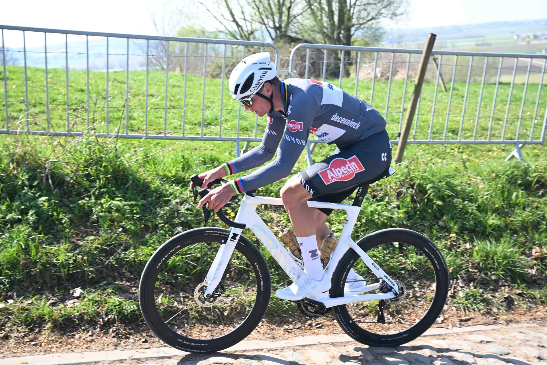 Tom Boonen on Van der Poel Roubaix rumor: "I've seen that happen 15 times and no one ever gained an advantage"
