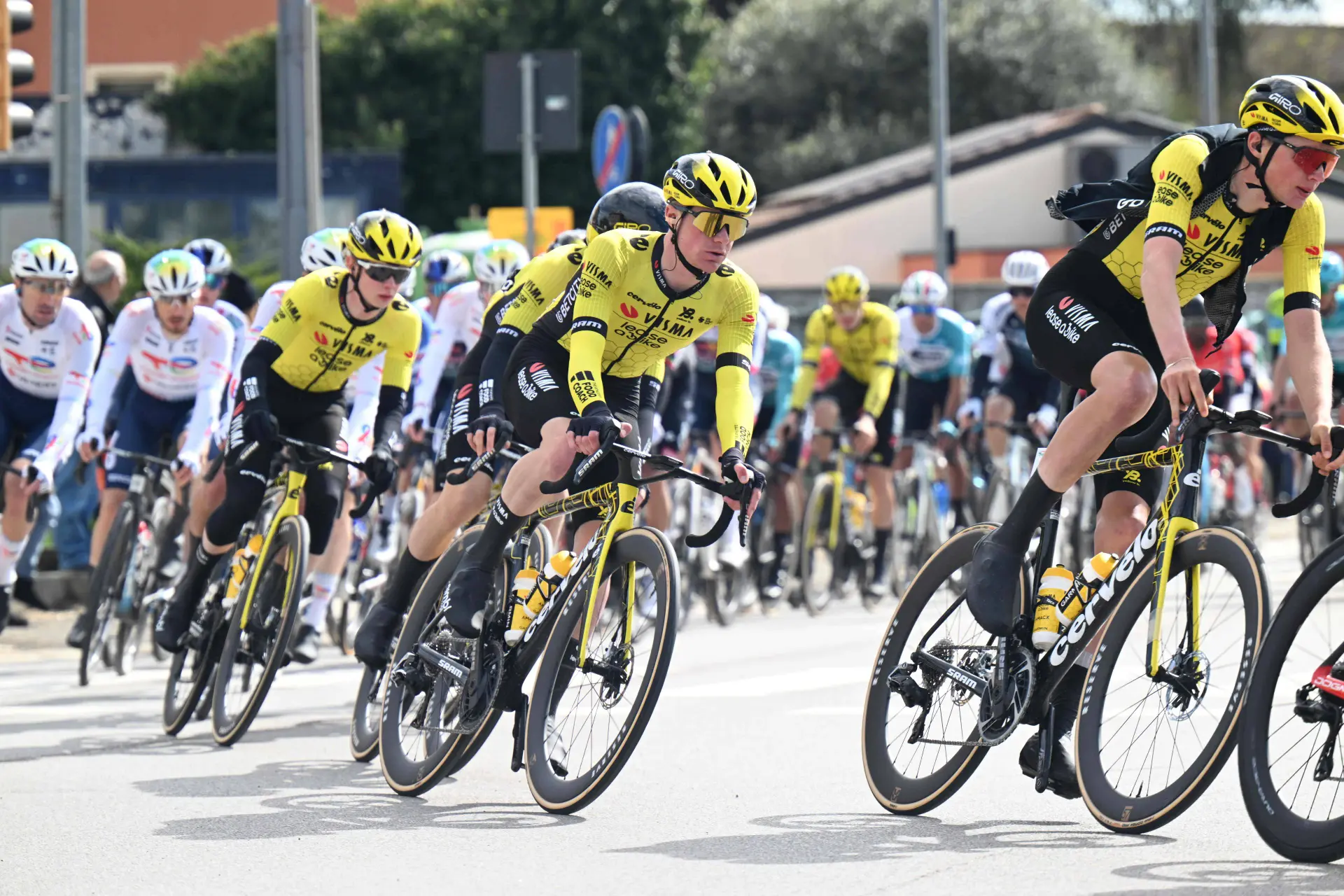 "I’m not going to sit in the chair of the sports management": Visma | Lease a Bike reflects on the spring classics season