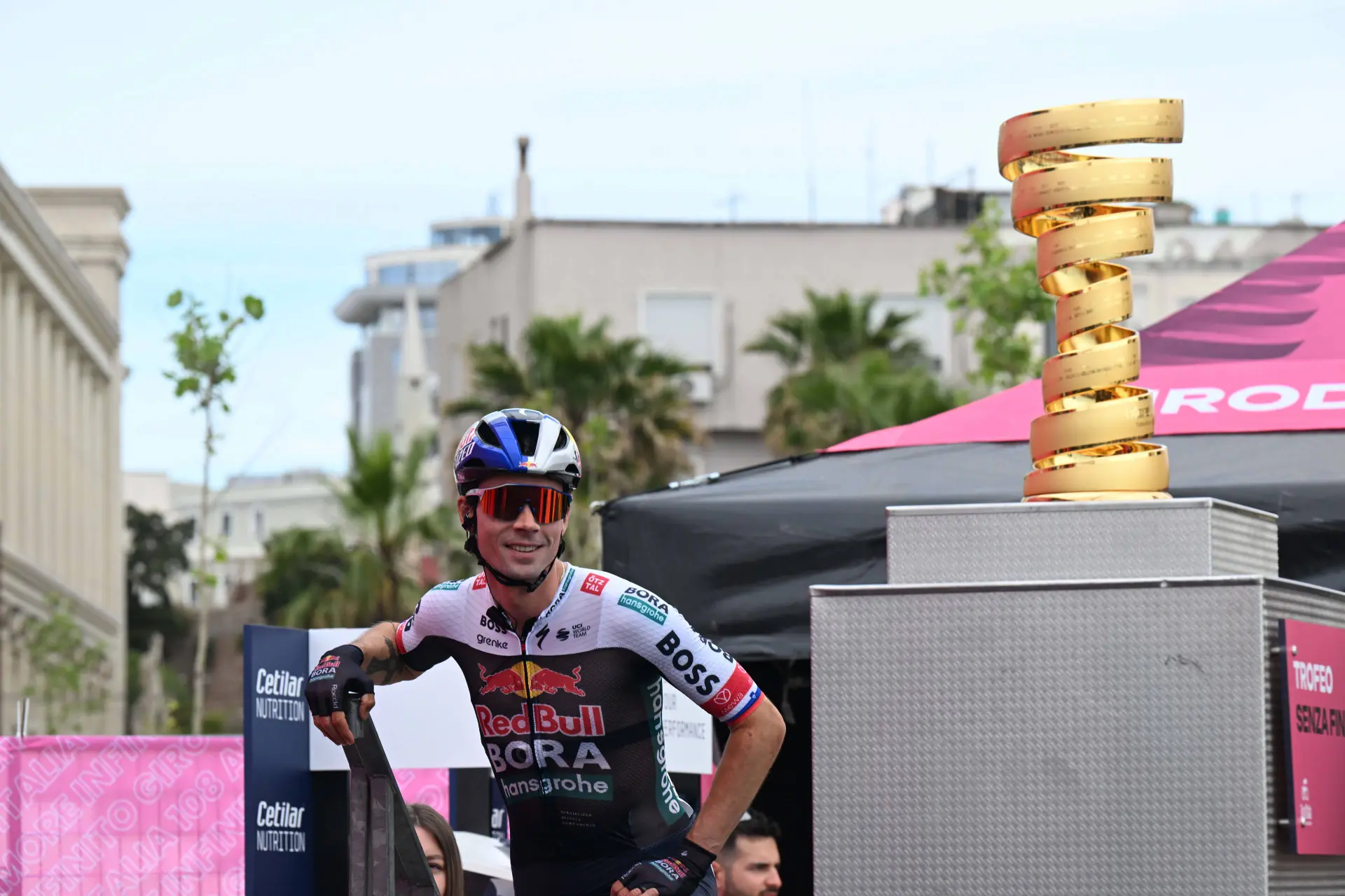Roglic strikes a blow to Ayuso after great performance in Giro time trial