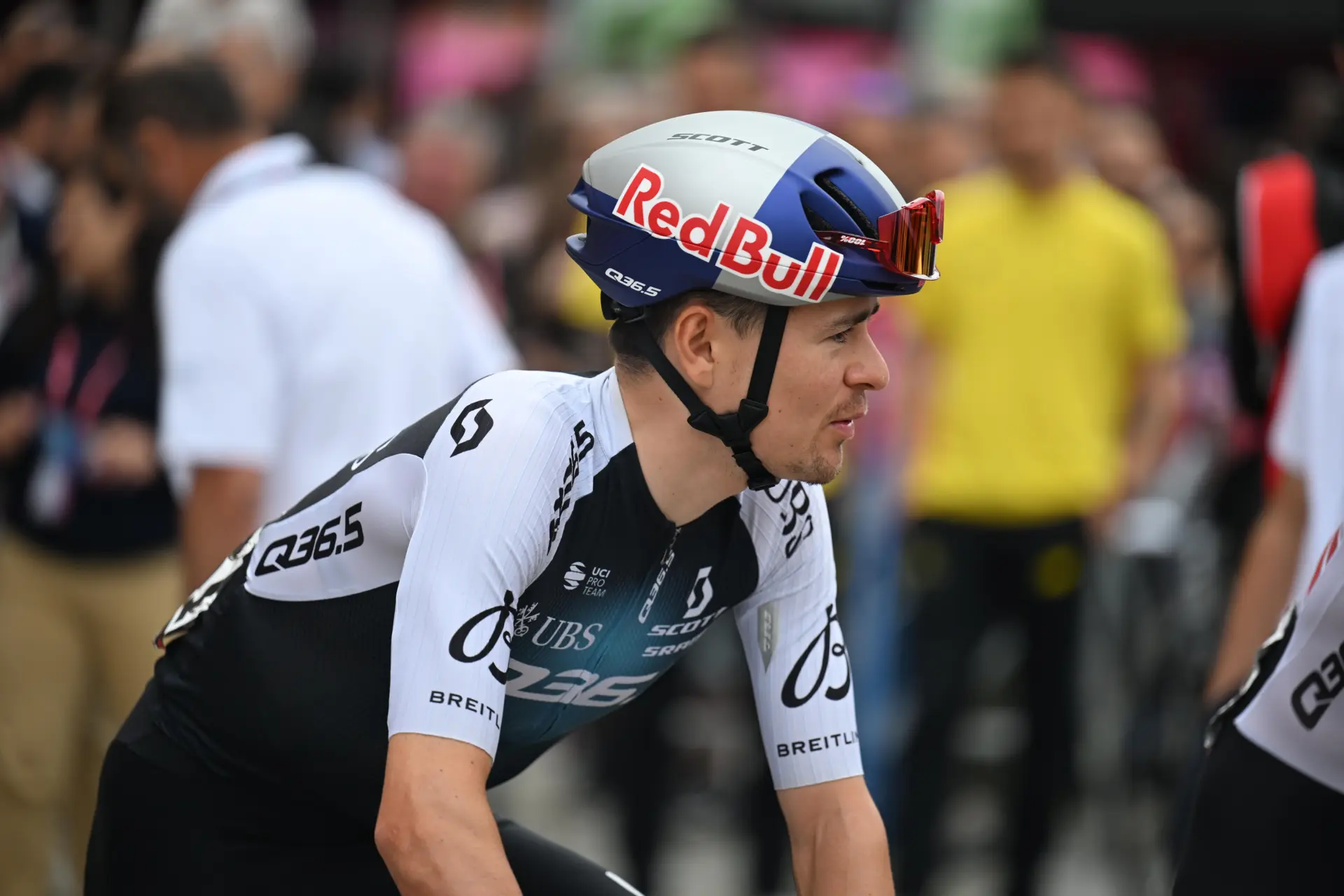 Not tough enough, unprepared, and pure bad luck: How Tom Pidcock can still salvage his Giro d’Italia
