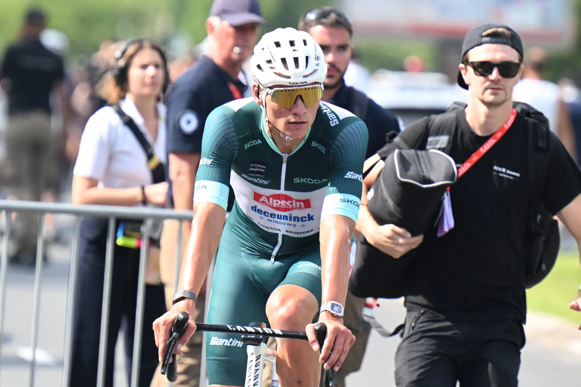 No green jersey or stage win for van der Poel in the Dauphiné, but one key issue is resolved: "That's no longer the problem"