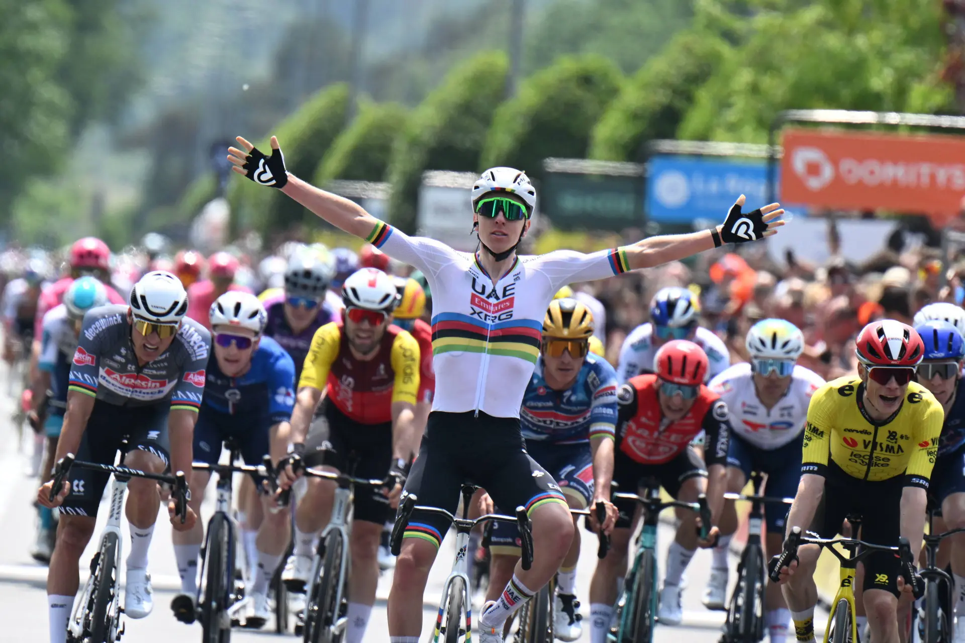 Dutch analyst Zonneveld calls Vingegaard "big moral winner" after opening stage Dauphiné: "We didn’t see that from him last year"