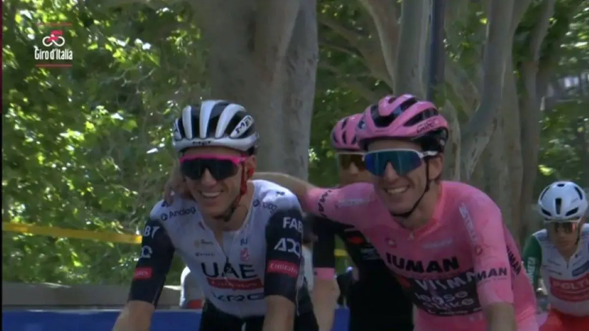 Bardet explains why the Yates brothers will be crucial in the Tour: "He's a bit more used to the domestique role"