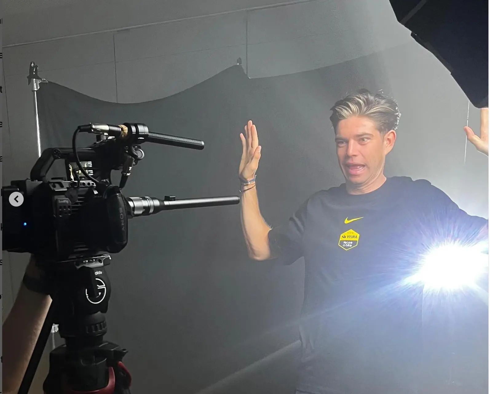 📸 Van Aert mocks teammates (and himself), gives update on stomach flu and won’t sprint: "I’m realistic enough"
