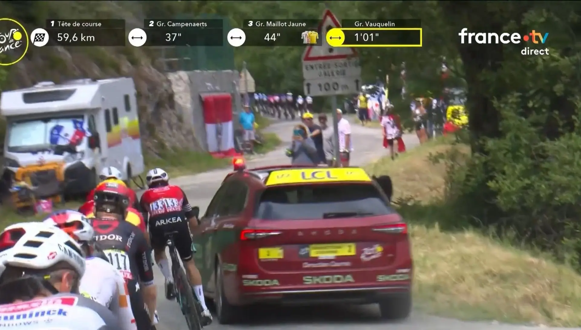 🎥 Jury, what are you doing? Vauquelin and others narrowly avoid crash after near-collision with jury car