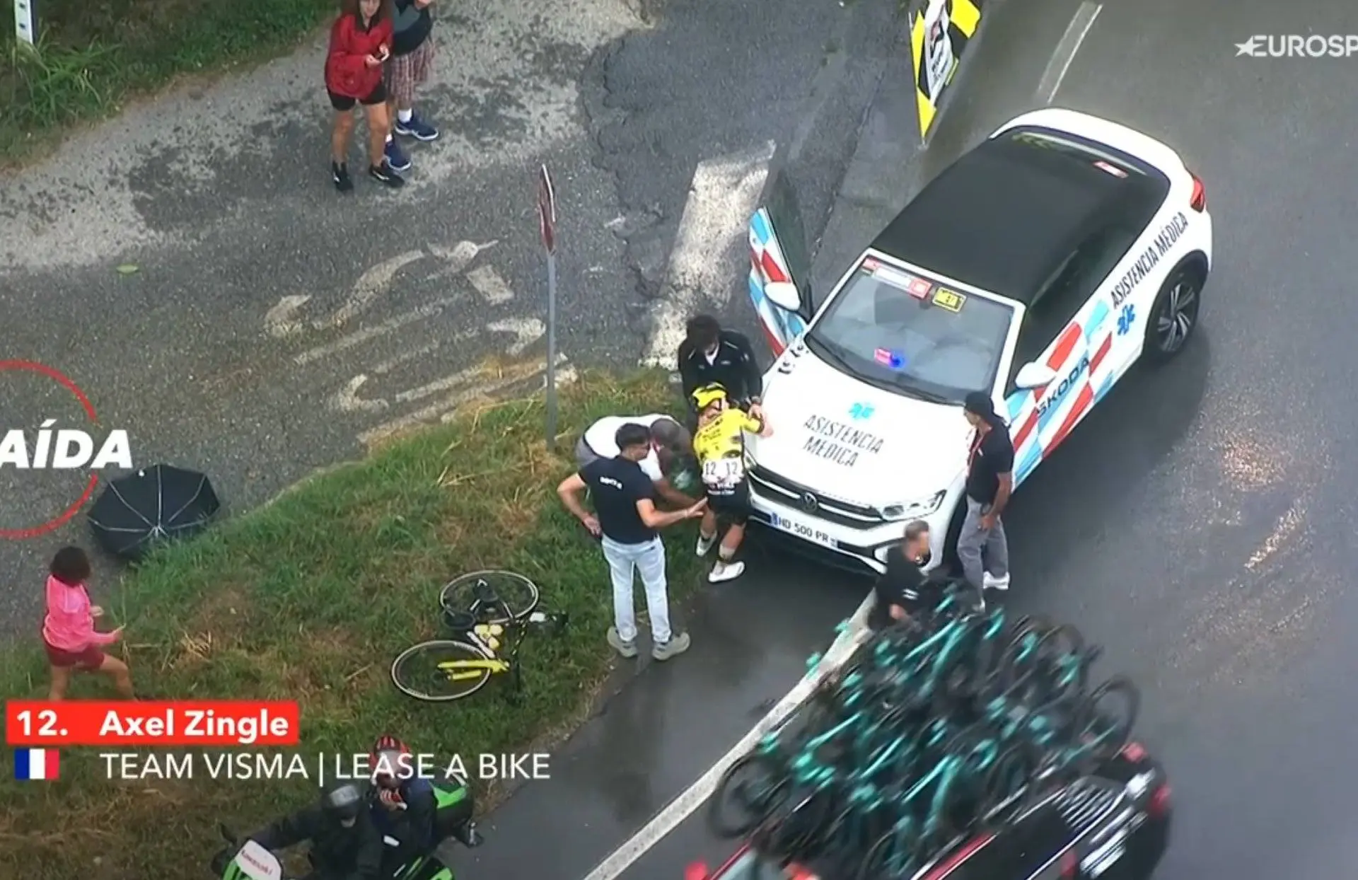 Zingle forced to abandon Vuelta after he suffered two dislocated shoulders and lost his bike after crashing on day 2
