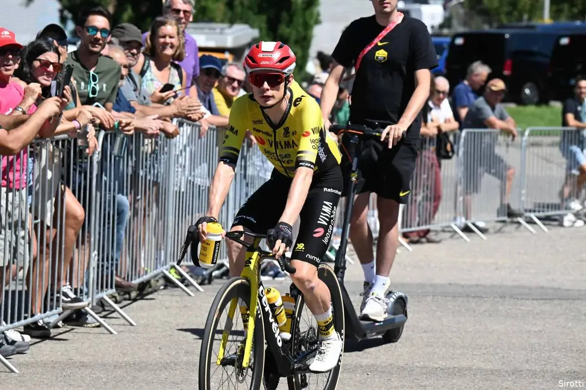 Classifications Vuelta a España 2025 | Vingegaard delivers first blow, Træen keeps red: How we head into rest day?