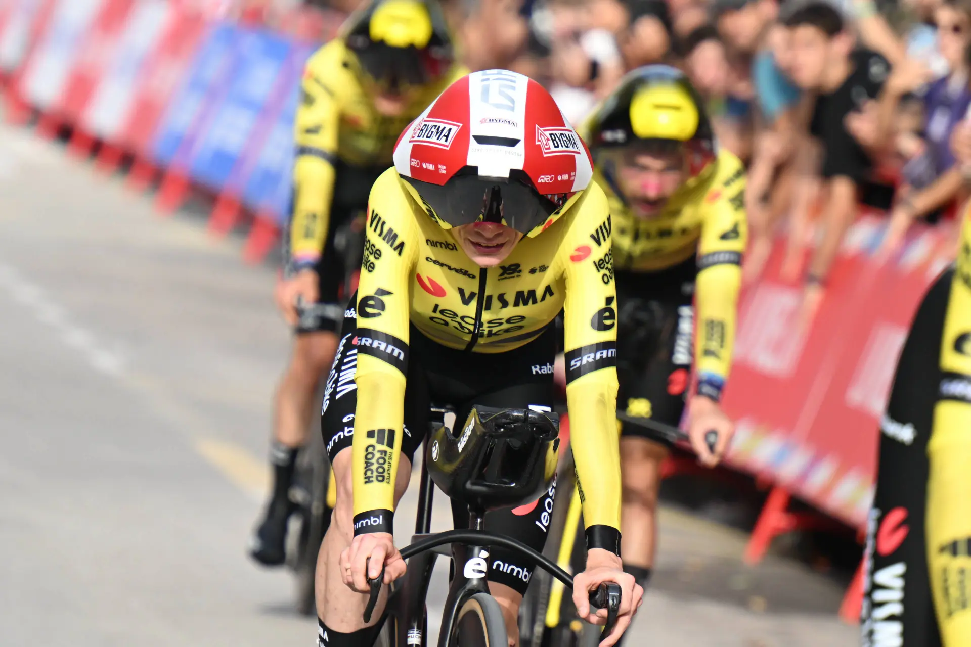 Vuelta time trial becomes a glorified prologue: organization removes 15 kilometers from the original course due to safety concerns