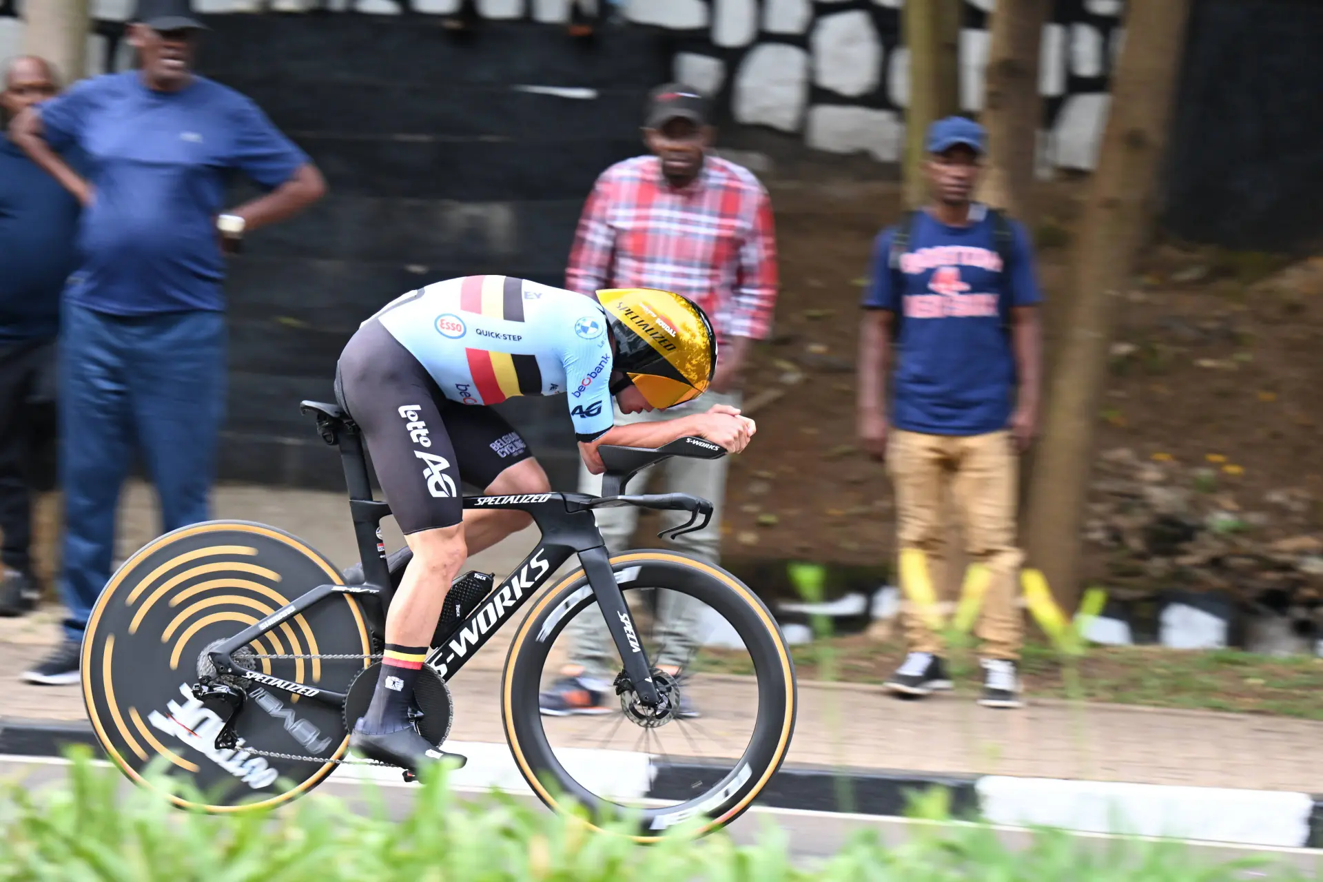 After World Championship triumph, Evenepoel faces the TT heavyweights: "No reason to fear them in my form"