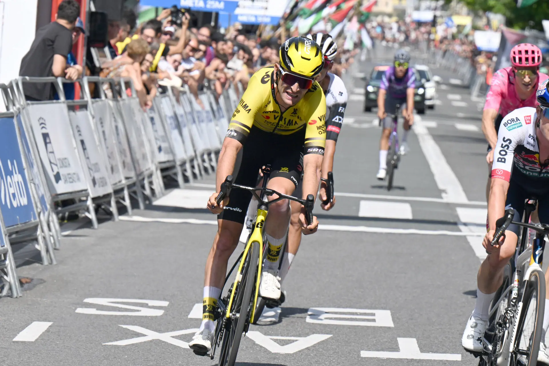 After dream time trial, major setback for Evenepoel: Super domestique Benoot won’t support him in World Championship road race