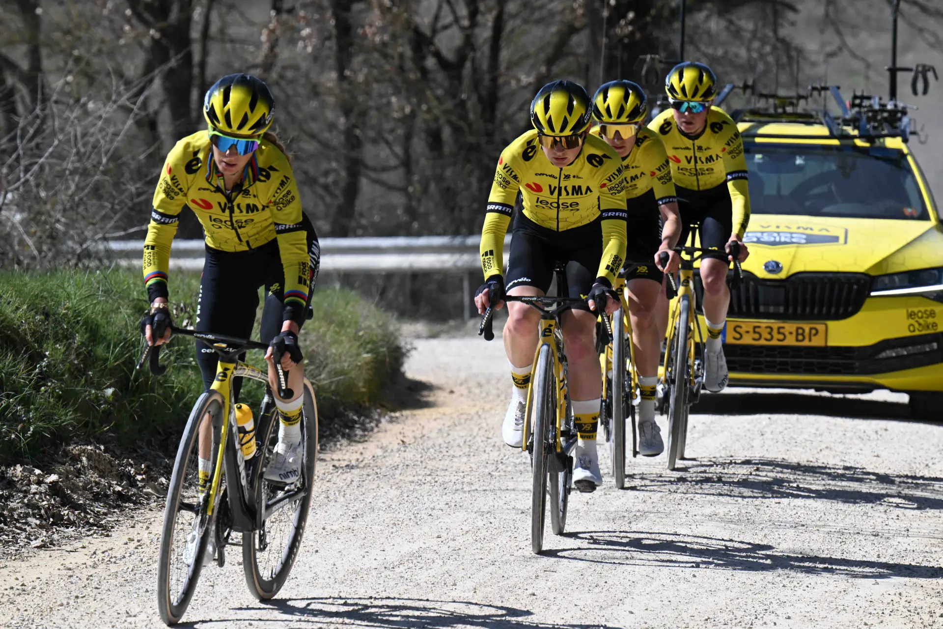 Visma coach Boven celebrates a 'good day' at the tour de Suisse, with crucial TTT looming