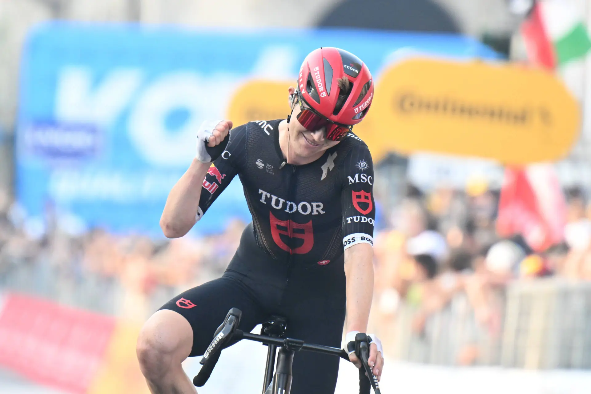 Del Toro, Pidcock and Seixas beaten by Tudor rider for spot next to Pogacar: “Evenepoel took huge risks"