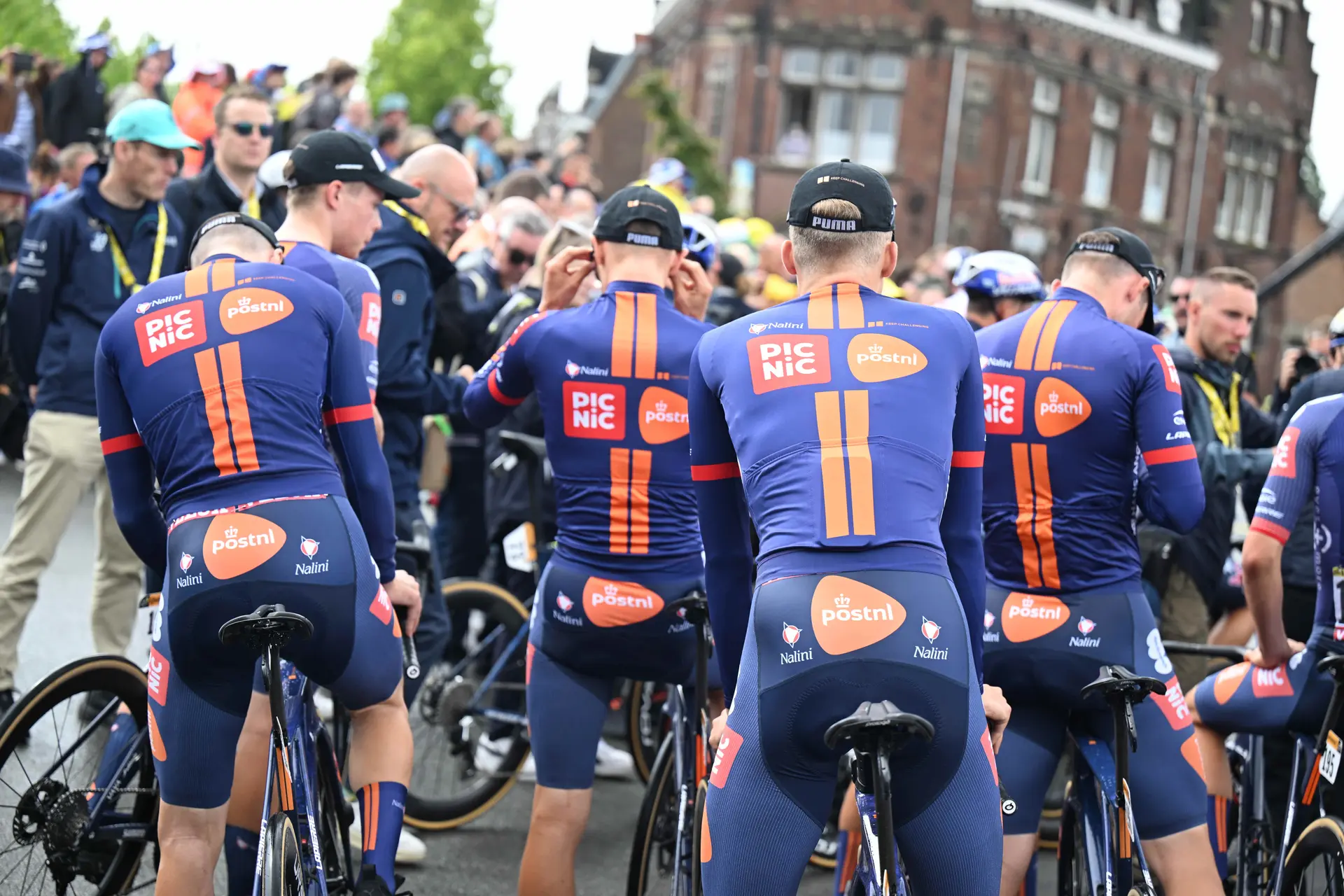 Picnic PostNL hits the transfer market with future in mind: Two promising British climbers make the move