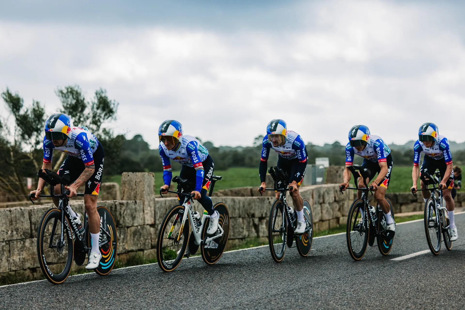 ttt-ploegentijdrit-red-bull