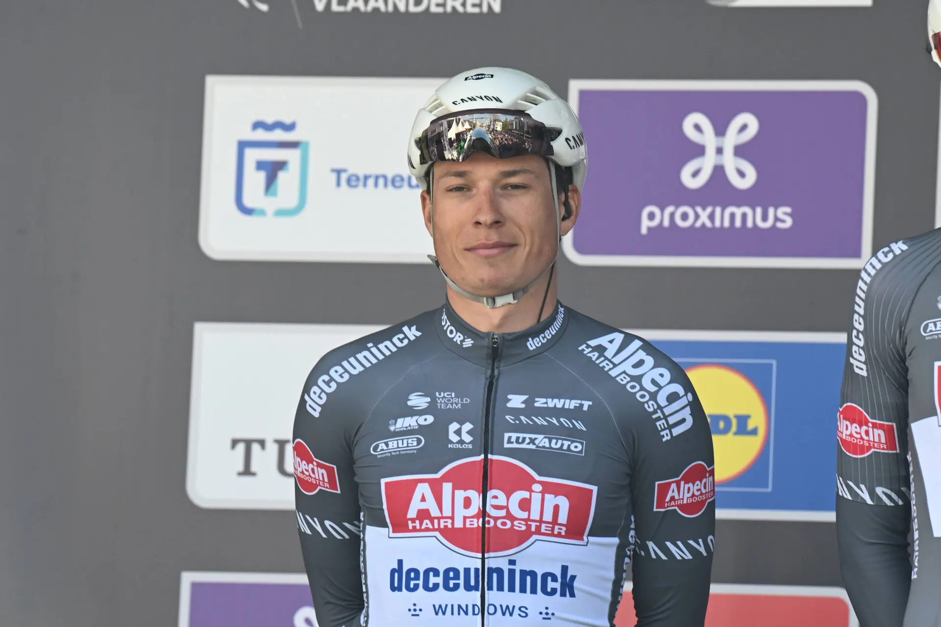 jasper-philipsen