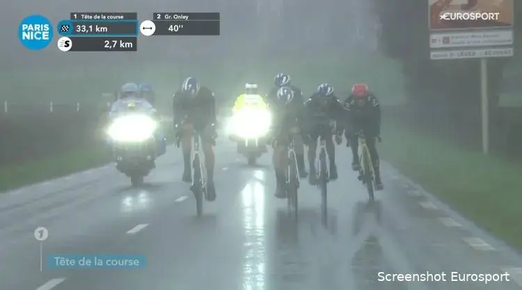Vingegaard proves he’s an echelon specialist in bizarre stage: “There wasn’t even time to take my clothes off”