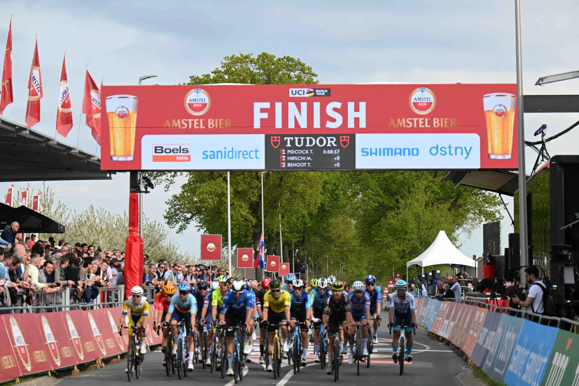 Amstel Gold Race 2026 start lists | Evenepoel confirmed, but Pogačar, Van der Poel and Van Aert absent
