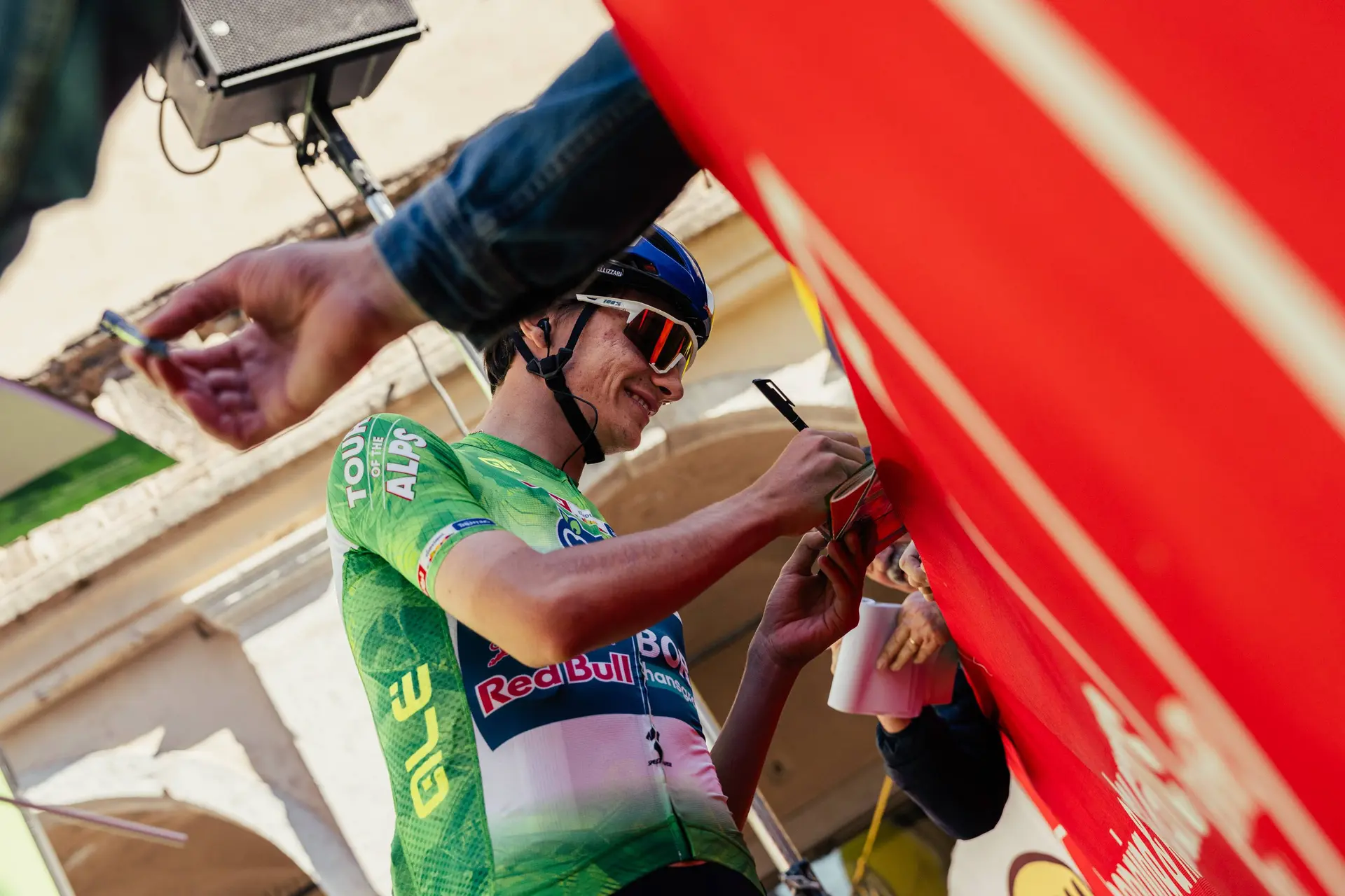 Tour of the Alps stage 4 press conference: Pellizzari spreads joy like the Pogačar of old
