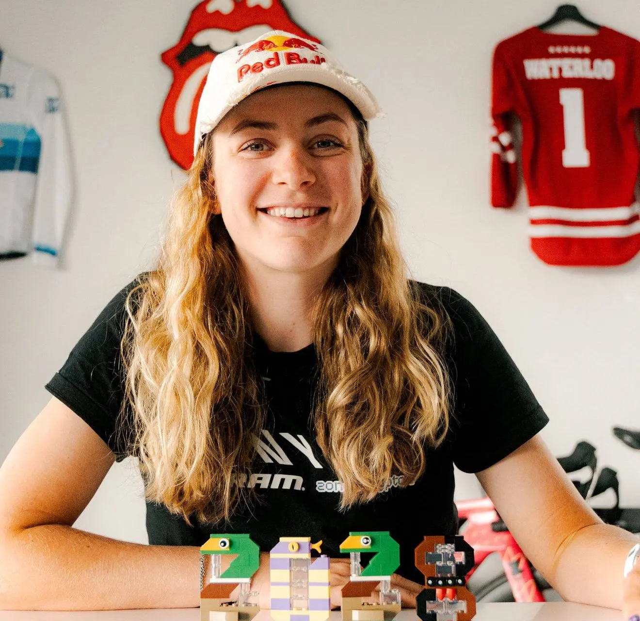 Zoe Bäckstedt extends Canyon/SRAM contract after strong spring campaign