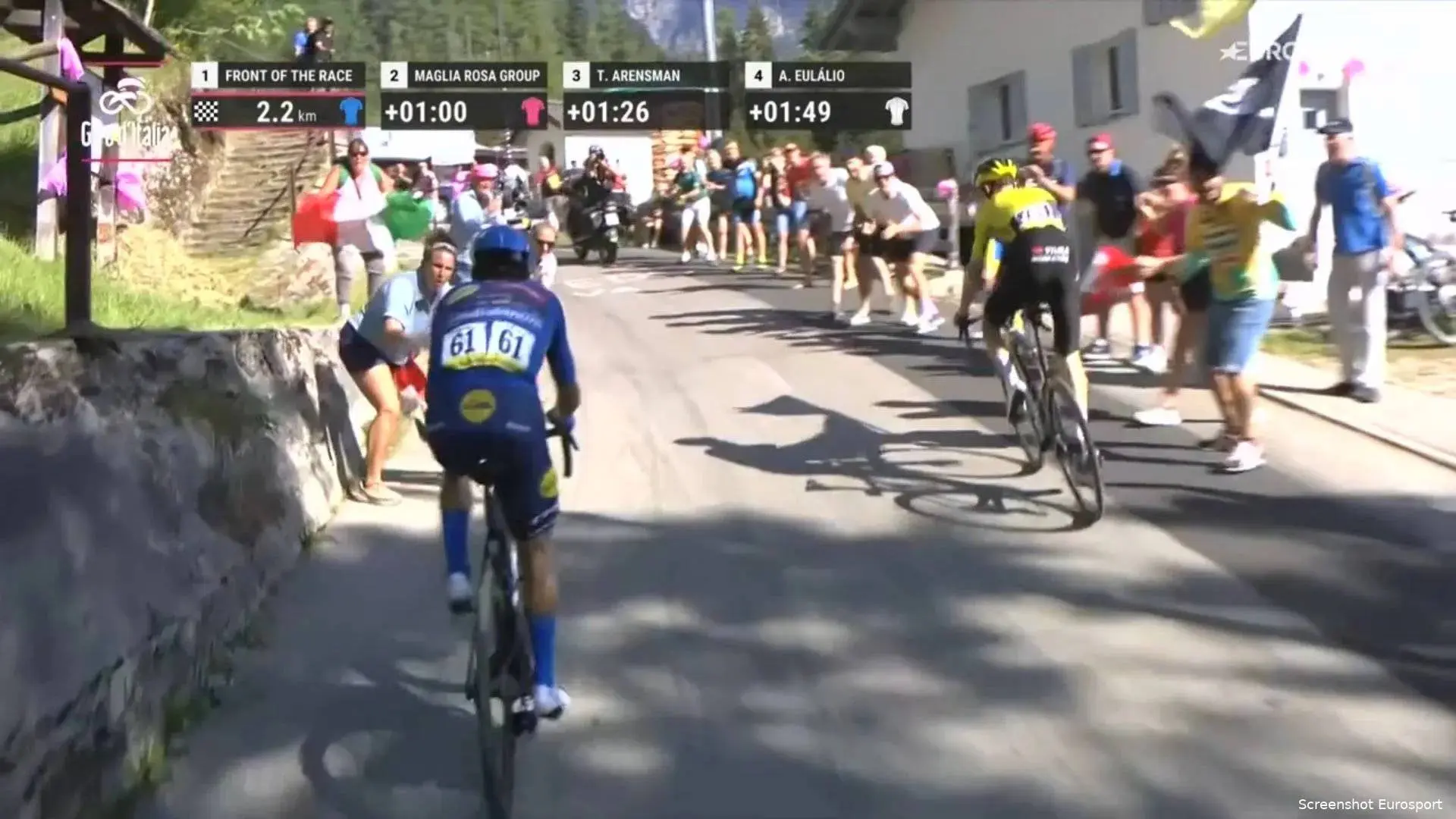 Sepp Kuss seals the Visma party; Giro queen stage blows up the podium standings as Arensman suffers