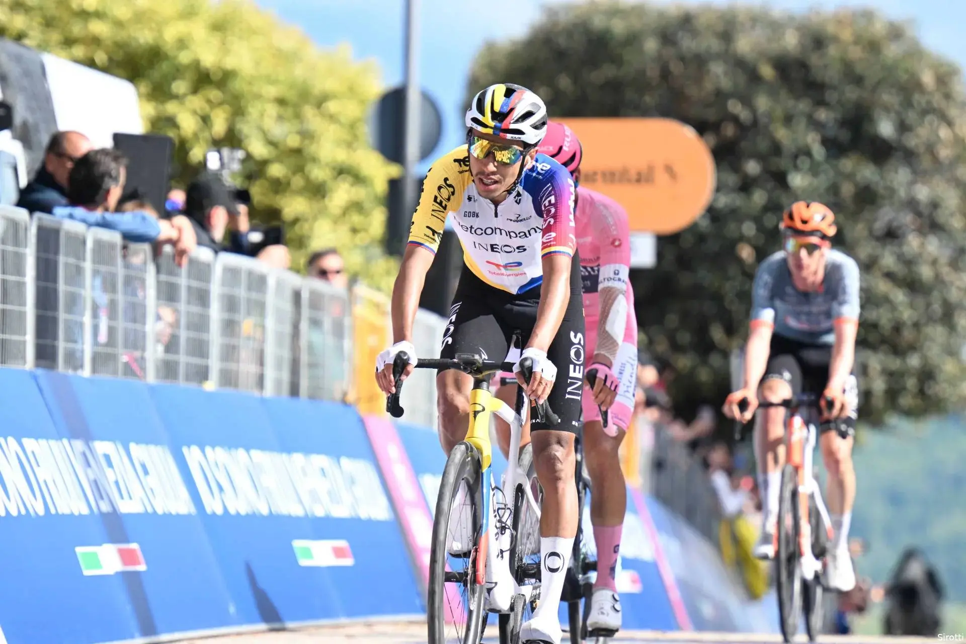 Bernal finds himself in a very strange Giro situation — but INEOS hope for a turnaround