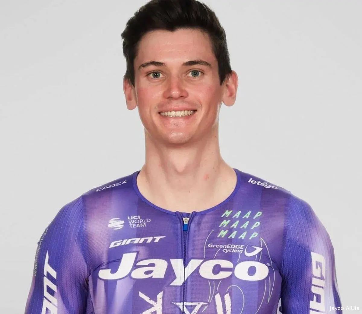 Giro d'Italia 2026 start list: Jayco AlUla's Engelhardt abandons on stage 6. Who are the other 14 dropouts?