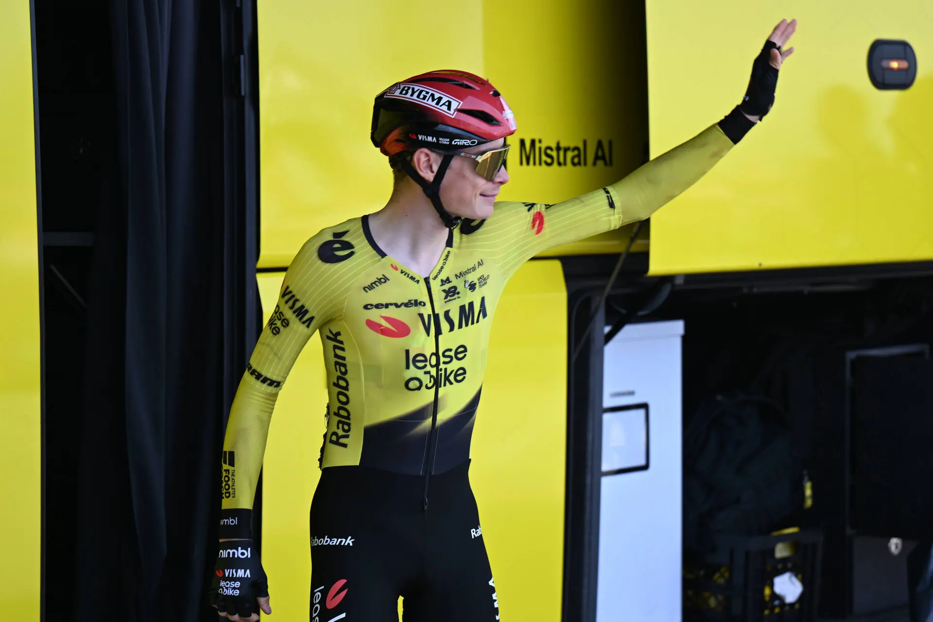 Race organisation warns: bad luck in the stage 2 finale could have serious consequences