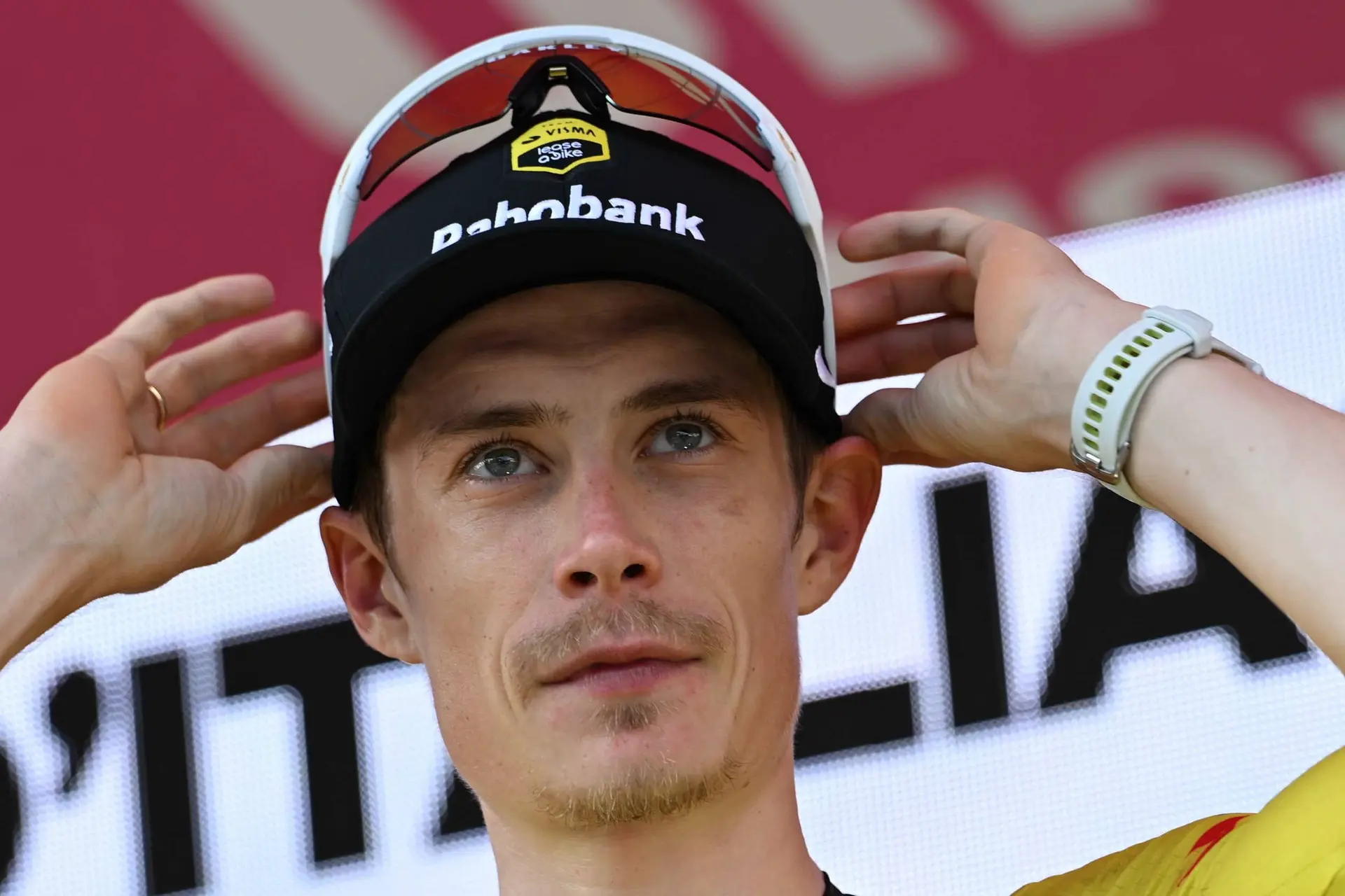 Moustacheless Vingegaard and Visma | Lease a Bike have good news for the Giro peloton