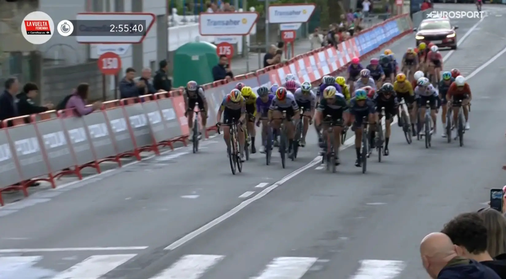 Furious Kopecky pays a heavy price after sprint drama: "I think it's better if I say nothing
