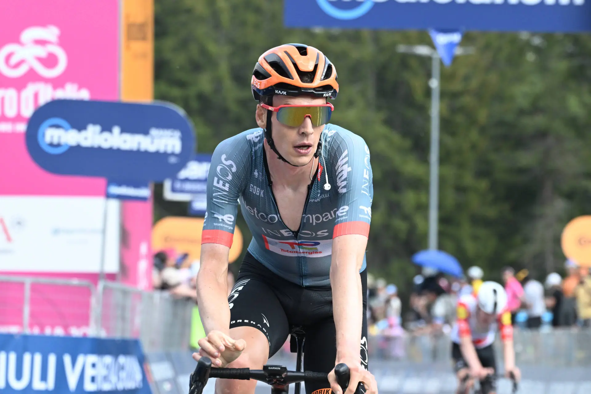 Thymen Arensman on losing third place at the Giro d’Italia: 'Hats off to him'
