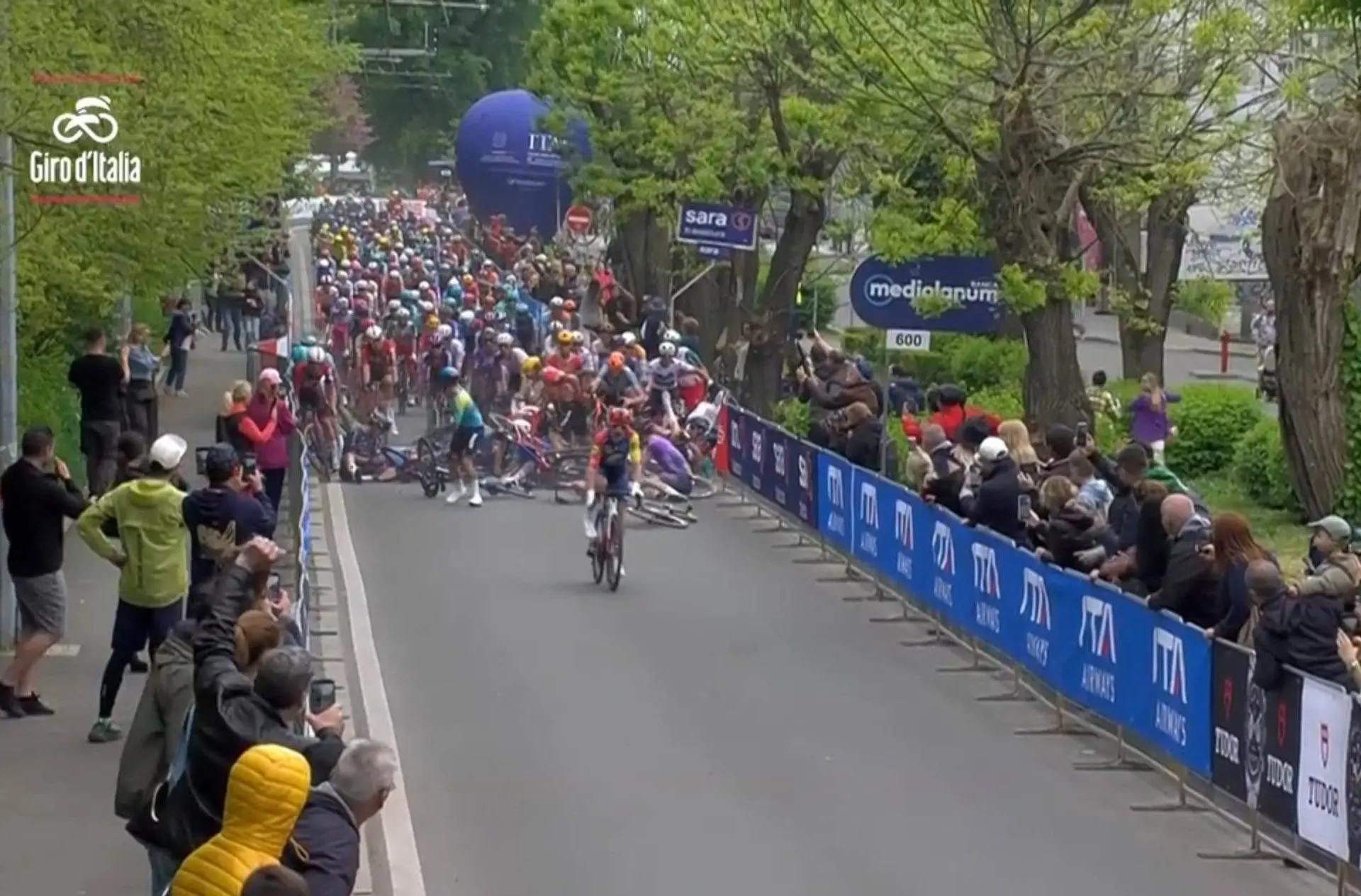 'A typical first sh*tty stage of the Giro': Dumoulin and Bruyneel fume over dangerous stage 1 finale