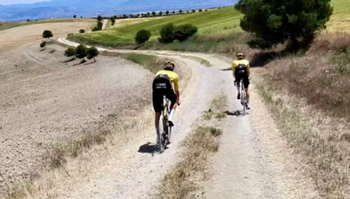 ‘A proper immunity booster’: Van Aert and teammates enjoy a tough gravel ride