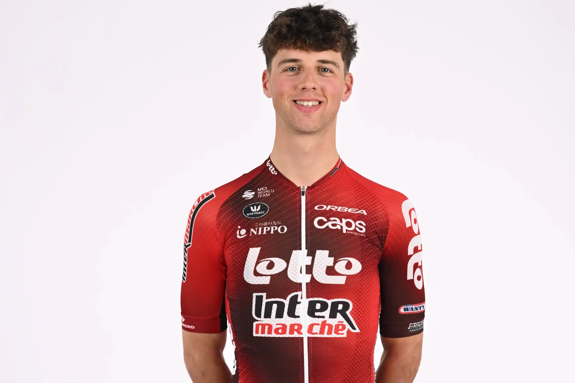 Four riders hit by a jury car during the Dutch National Cycling Championships