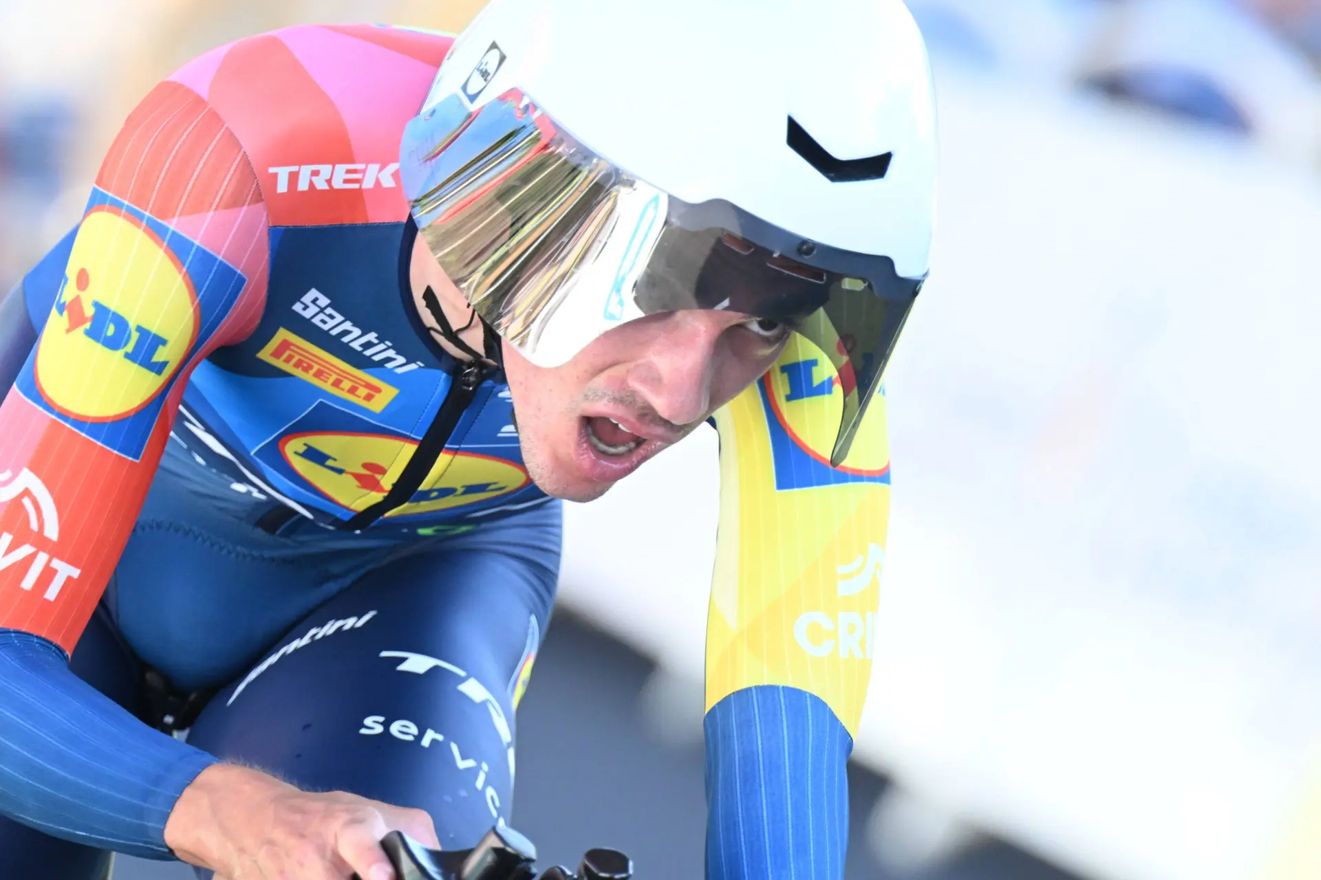 Monstrous Vacek saved Ayuso and Lidl-Trek after a setback with Skjelmose: 'On a whole other level'