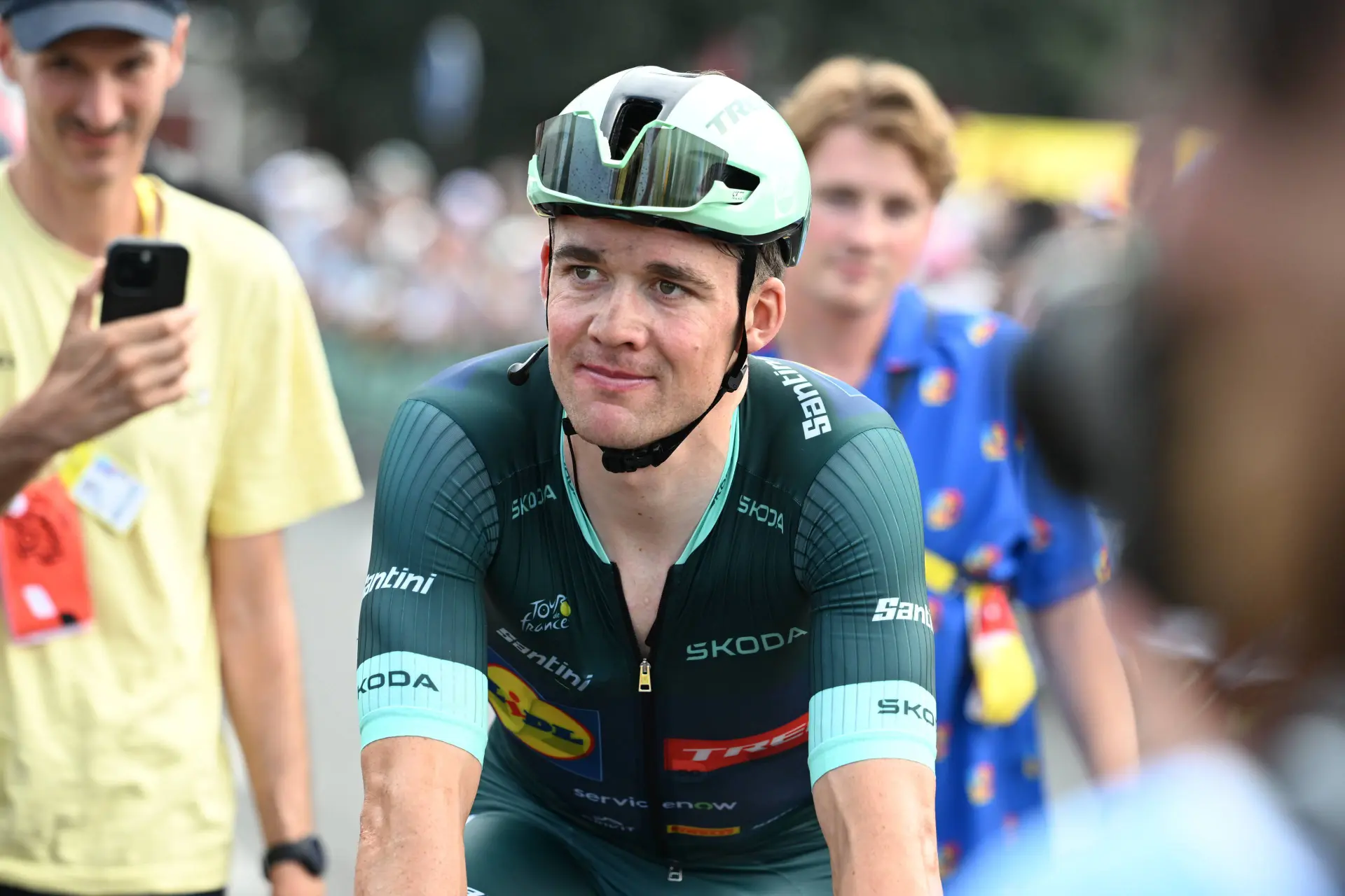 Mads Pedersen protects Tour de France green jersey in Bordeaux sprint: ‘Not my cup of tea’