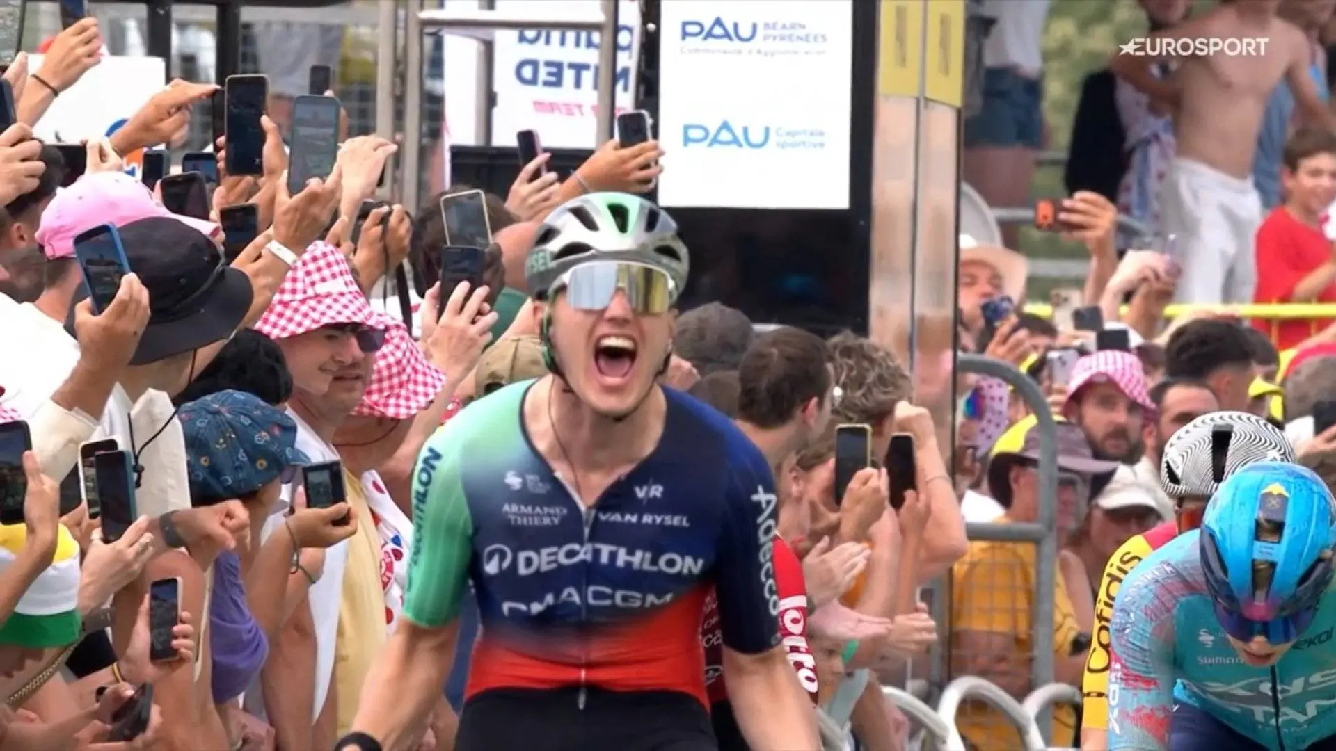 Olav Kooij finds redemption in his first Tour de France stage win: 'You have to keep believing in yourself'