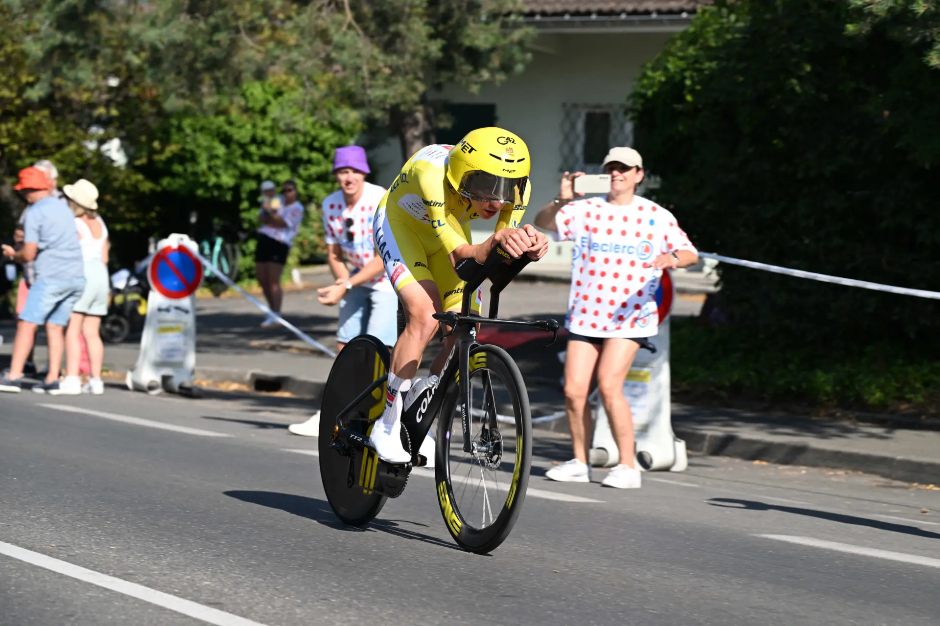 Pogacar nearly crashed in the turn where Lipowitz crashed out of the Tour de France: 'A few cars there during recon'
