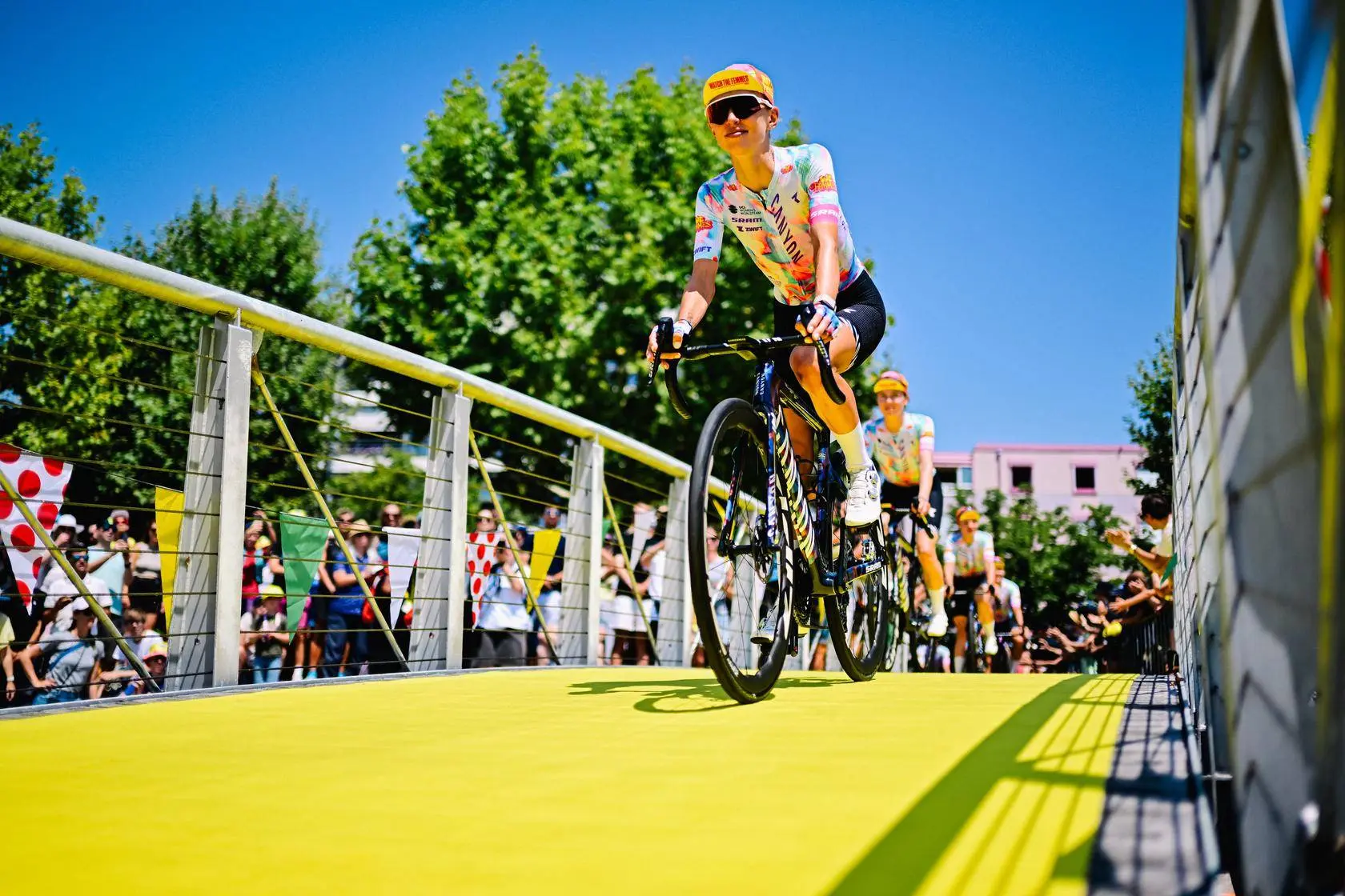 Niewiadoma surprises herself as Longo Borghini’s strong time trial is ruined by bike change
