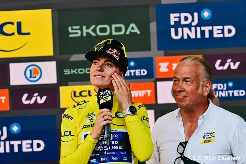 Demi Vollering delivers powerful message to fans and boyfriend Jan after Tour de France Femmes victory