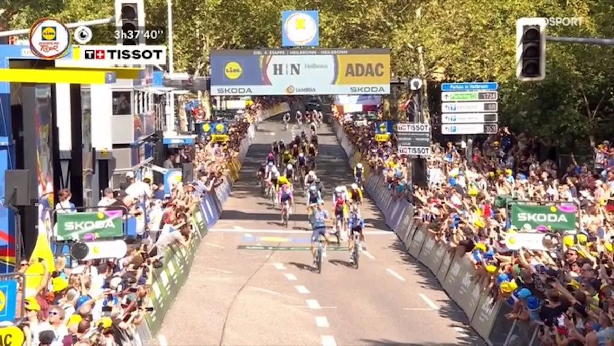 Paul Magnier denies Isaac Del Toro at the line as Mexican seals Deutschland Tour overall victory