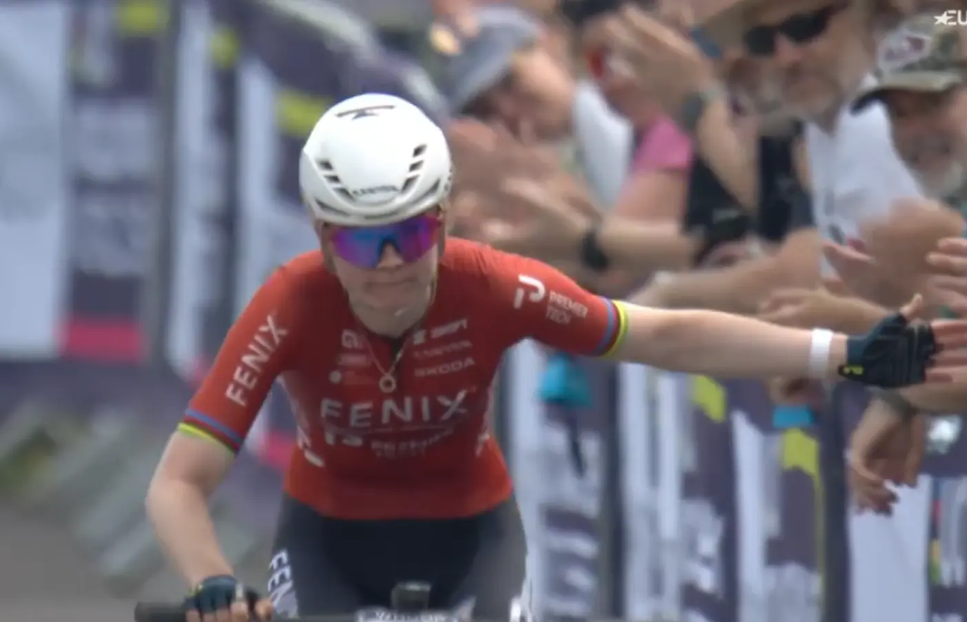 Puck Pieterse fights back to eighth as Sina Frei wins thrilling Les Gets XCO
